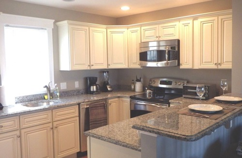 Northwest Harwich Condo | Cozy 2 BR Condo Overlooking the Herring River West Harwich