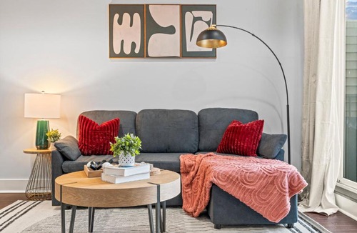 Fairmount Apartment | Cozy 3BR with Roofdeck MET Direct Subway to FIFA