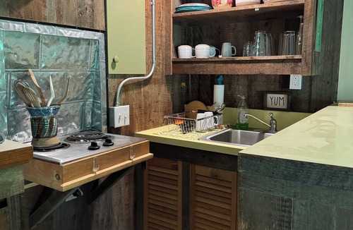Waitsfield House | Cozy Cabin on Mill Brook, Minutes to Sugarbush & Mad River Glen