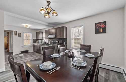 Tannersville House | Cozy Farmhouse: Fireplace + Backyard + BBQ + Games