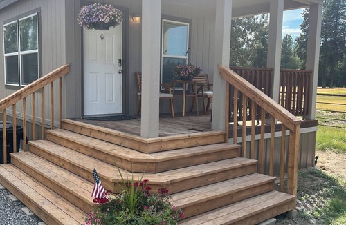 Chiloquin House | Cozy home on Cattle Ranch, close drive to Crater Lake National Park entrance.