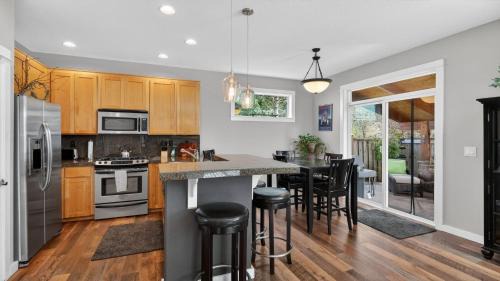 Keizer House | Cozy Keizer Escape -Firepit, BBQ & Near Portland home