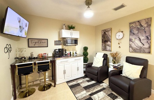Orlando Apartment | Cozy Private Apartment - Stylish & Spotless — No sharing areas