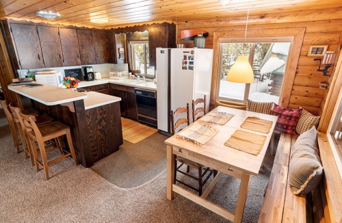 Ketchum Cabin | Creekside Cabin in the Heart of the Sawtooth Mountains