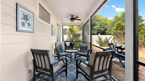 White's Gulfview House | Dare to Dream by AvantStay