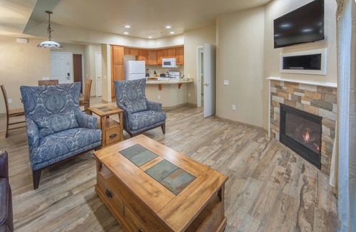 Genoa Condo | David Walley's Resort, 1br suite, Saturday check-in