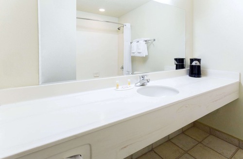 Southeast Colorado Springs Hotel | Days Inn by Wyndham Colorado Springs Airport