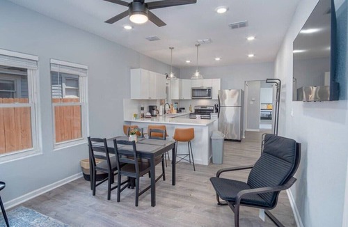 Denver Heights House | Delightfully Renovated 4 BR/2 BA Near DT Riverwalk
