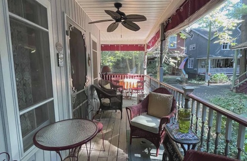 Mount Gretna Heights Cottage | ​Discover Mount Gretna Magic: Wake at the Lake