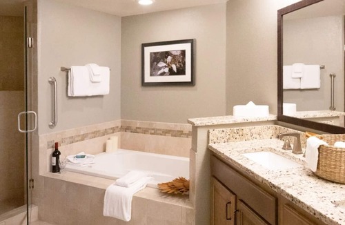 Orange Lake Resort | Discover the Ultimate Escape at Holiday Inn Club Vacations Orange Lake- 3 Bd