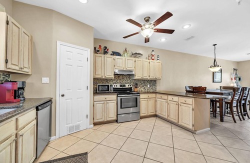 Santa Rosa Beach House | Dolphin Tales-30A Townhome,Gulf Views w/Com.Pools,Hot Tub,Tennis,Volleyball,Pet