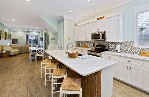 Kiska Beach House | Double Down Luxury 9 bedroom Gulf View home