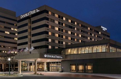 Canton Hotel | DoubleTree by Hilton Canton Downtown