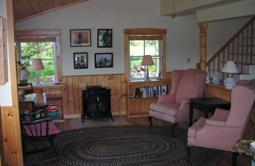 Winter Harbor Cottage | Down East Maine modern, well equipped cottage in heart of coastal Winter Harbor