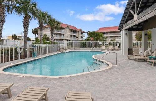 Navarre Beach House | Driftwood Cottage