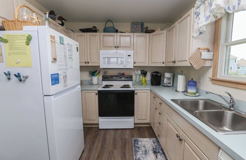 Carolina Dunes House | Duck Calls - 4 BR Oceanside Home w/Private Pool, Hot Tub - Dogs Allowed