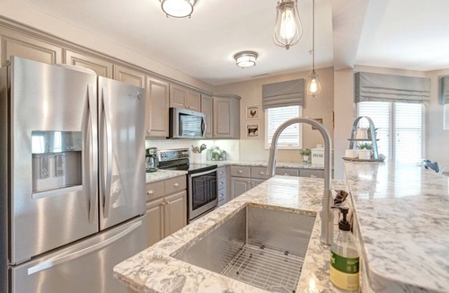 Foscoe Condo | Echota Wintergreens 1611-Mtn Condo, Gated Resort, Indoor/Outdoor Pools & Hot Tub