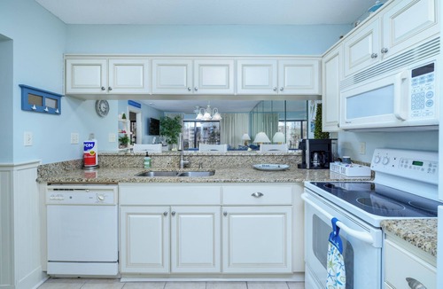 Panama City Beach Villa | Edgewater Villa 515 - Seas & Tees - Steps to Beach