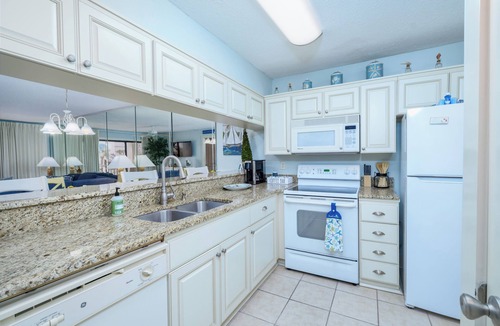Panama City Beach Villa | Edgewater Villa 515 - Seas & Tees - Steps to Beach