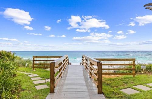 Seagrove Beach House | Emerald Hill #3 - Villa by the Sea by Beach Stay Vacations