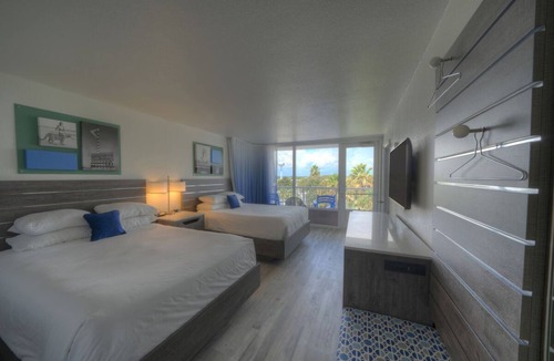 Fort Walton Beach Hotel | Enjoy Gulf Escape with Pools Near Okaloosa Adventures | 2 Units