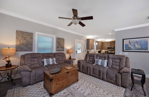 Fort Morgan House | Enjoy TWO King Suites and a Queen Bunk room!