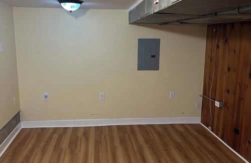 McLoughlin Apartment | Enjoyable 1-bedroom apartment in tranquil Oregon City neighborhood