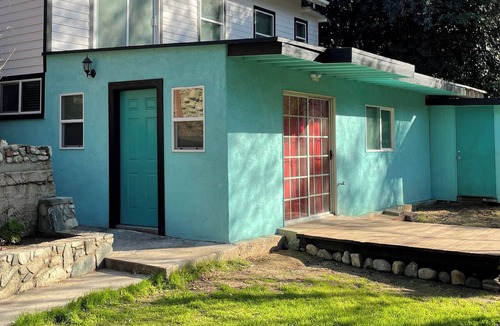Eagle Rock House | Enjoyable 2-bedroom Highland Park Oasis with Garden Terraces