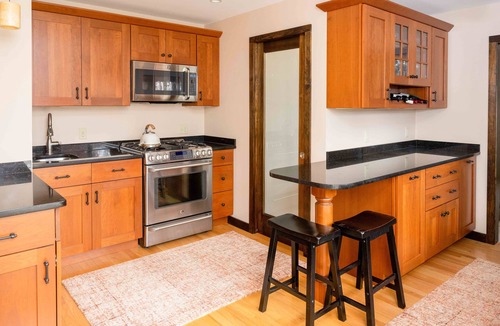 Falmouth Heights House | Falmouth Heights, Groups attending weddings, Perfect for Cape Cod Marathon