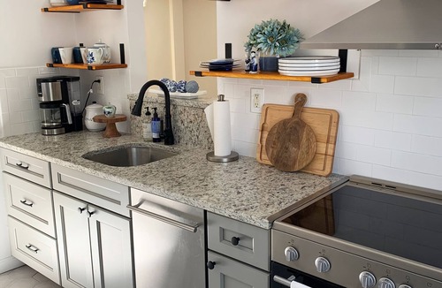 Falmouth Condo | Falmouth Village Oasis: AC, Private Yard + Walk to Beach, Ferry & Downtown