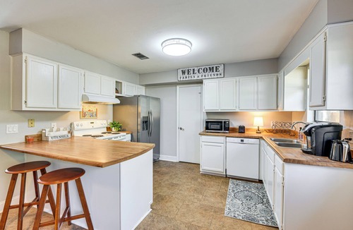 Wright House | Families w/Pets! Emerald Coast Home 9 Mi to Beach