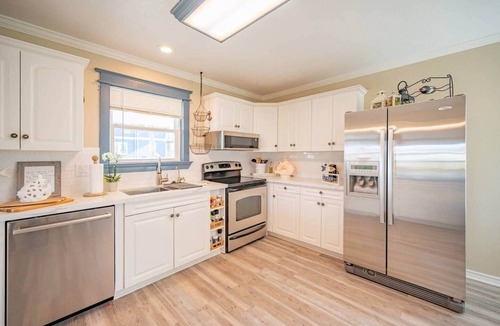 Terramar Beach House | Family Beach Retreat, Walk to Beach and Bay, 4 BR
