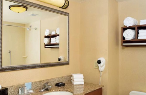 Strabane Hotel | Family-Friendly Stay in a Convenient Location with Breakfast and Free Parking