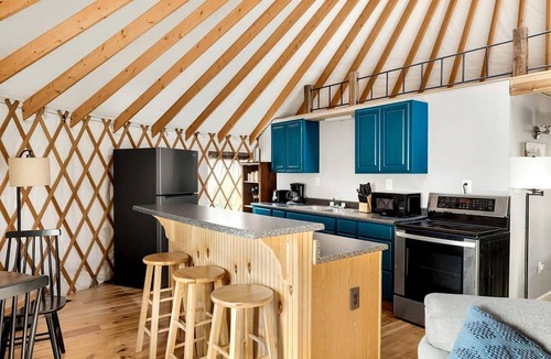 Wardensville Cabin | Fantastic Yurt with Hot-tub and Fire Pit in Wardensville, West Virginia