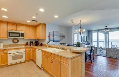 Pensacola Beach House | Florida Resort Condo: Walk to Pensacola Beach!