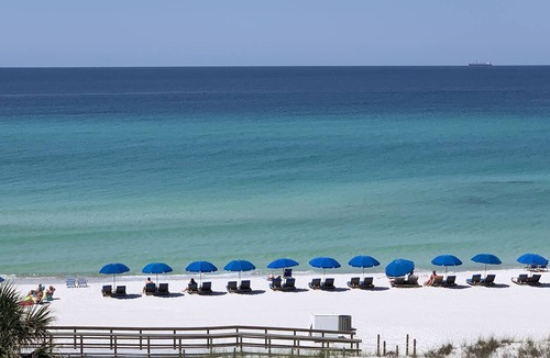 Lower Grand Lagoon Condo | FREE BEACH CHAIRS ALL WEEK 30,000 REMODEL NEW GRANITE CABINETS, 2 NEWPILLOWTOPS