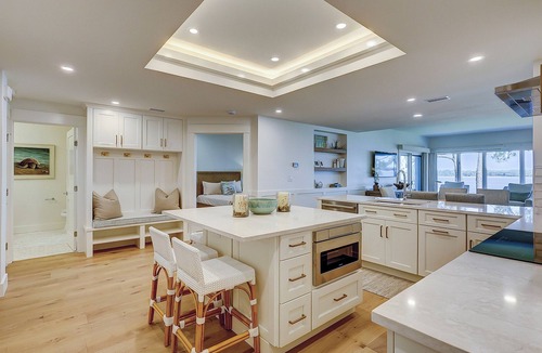 South Beach Villa | FULL REMODEL COMPLETED JUNE 2025 - Beachfront Condo w/STUNNING Sunset Views!
