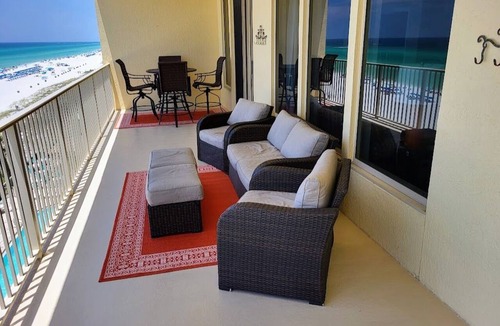 Thomas Drive Condo | Georgeous 2-Bedroom; Disc Fall Rates! Spect Gulf Views; Beach Chair Serv Incl.
