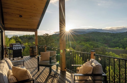 Cripple Creek House | Golden Heights - Sauna + 180 Degree Views + Hot Tub