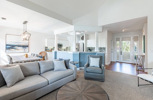 Sandestin Condo | Golf Cart ~ Lakefront ~ Resort Beach Access