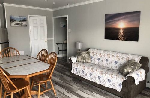 Brigantine House | GORGEOUS BEACH HOUSE, TOP LOCATION! WALK TO BEACH, ICE CREAM, EATERIES. DOGS OK