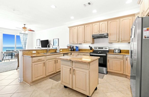 White Sands Condo | Gorgeous Gulf front townhome, Gas grill and beach access