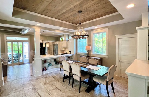 Sunnyside House | Guest House: High End Open-Concept Design, 3 King Bedrooms, Near Walkover #1