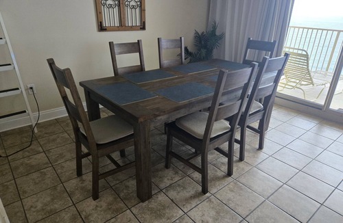 Thomas Drive Condo | GULF CREST/NEW APPLIANCES/NEW KIT + BATH GRANITE COUNTERTOPS!/BEACH CHAIRS INC
