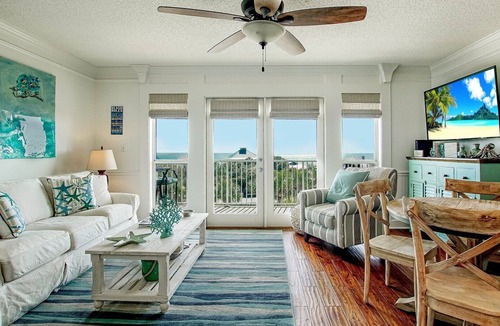 Gulf Place Condo | Gulf Place Premier Top Floor Unit, beautifully maintained , Upscale Furnishings