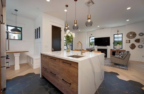 Folsom House | Hand Crafted Colonial-Style Home in The Heart of Folsom