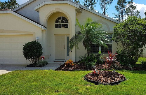 Highlands Reserve House | HAPPINESS IS JUST AROUND THE CORNER !! ARE WE THERE YET? ORLANDO 2023!
