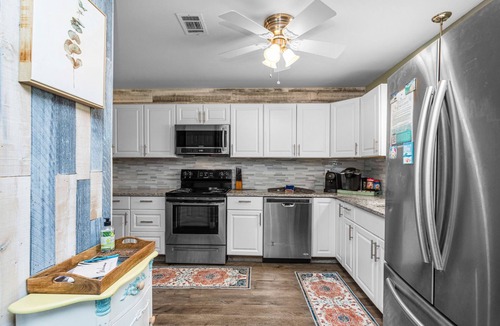 Panama City Beach House | Happy Boho Bungalow 3 MIN Walk 2 Beach