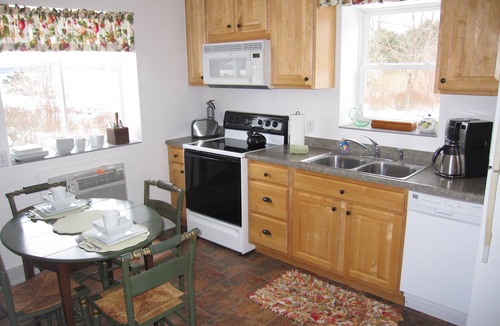 Munising Cottage | Harbor cozy cottage, Walk to Lake Superior, Cruise boats, Ice Cream, Pubs &More!