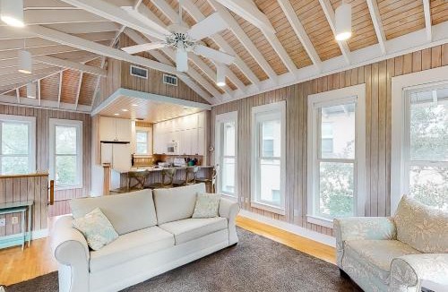 Sunnyside House | Here's The Deal